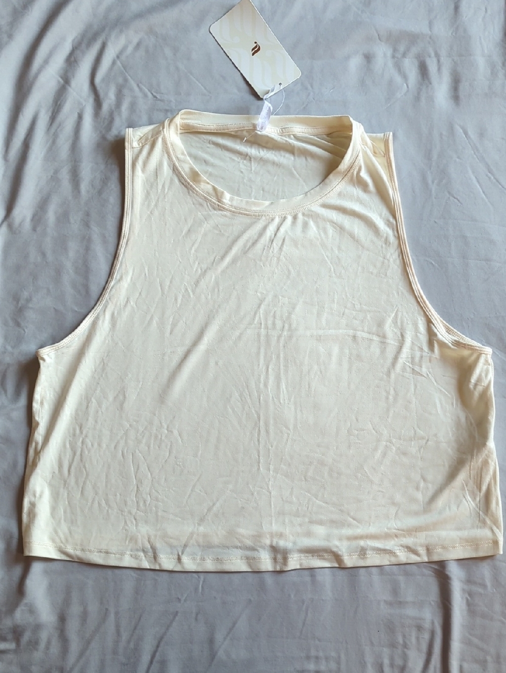 Fabletics Blake muscle Tank Cream Crop  Top
